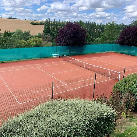 Beautiful country house located 50min from Paris Eiffel Tour - Demeure d'exception à 50min de Paris Tour Eiffel Hodent Extérieur photo