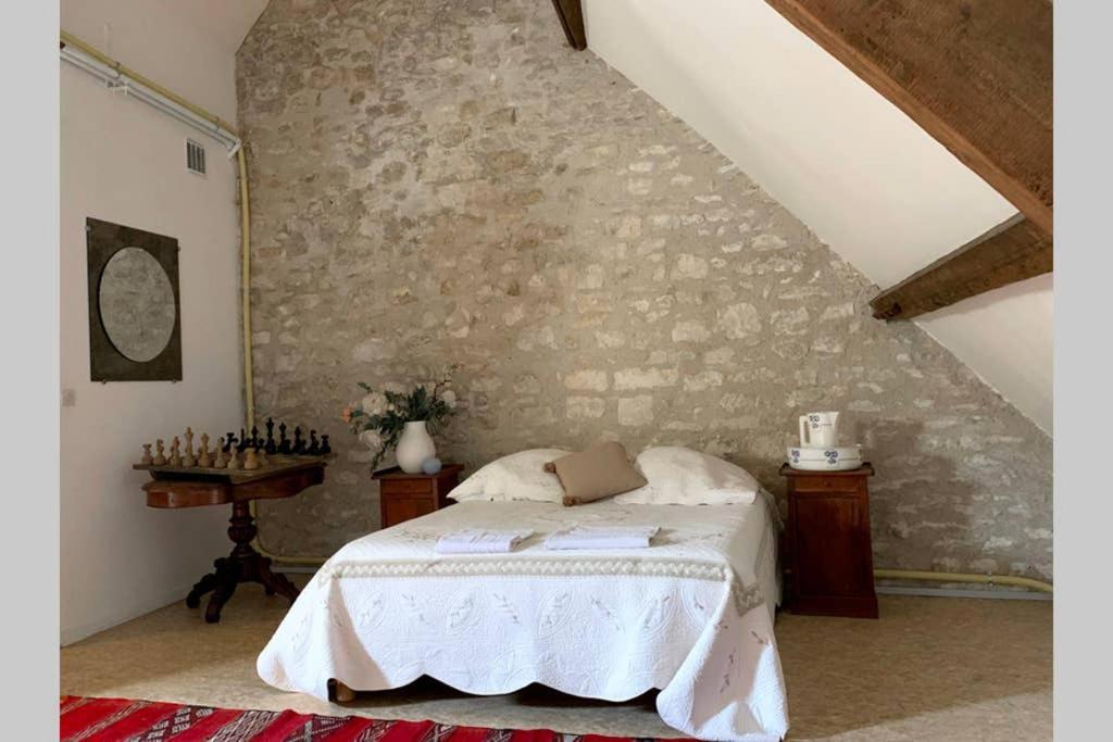 Beautiful country house located 50min from Paris Eiffel Tour - Demeure d'exception à 50min de Paris Tour Eiffel Hodent Extérieur photo