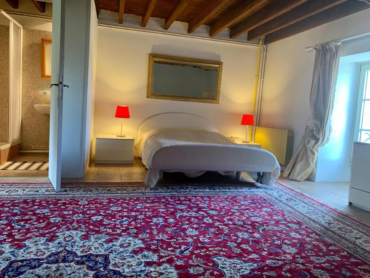 Beautiful country house located 50min from Paris Eiffel Tour - Demeure d'exception à 50min de Paris Tour Eiffel Hodent Extérieur photo